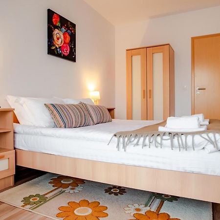 Lilibeth Apartments Brassó Kültér fotó